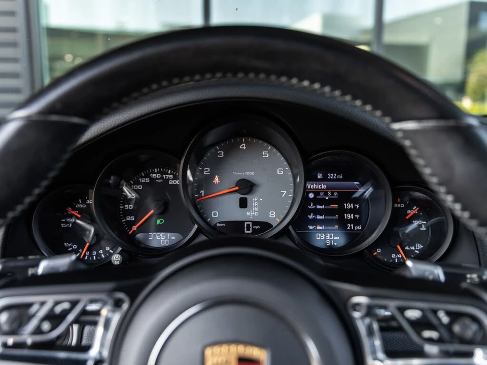 2017 Porsche 991 Carrera 4S - Image 26 of 31