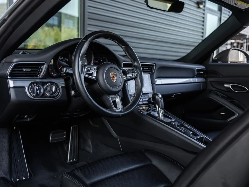 2017 Porsche 991 Carrera 4S - Image 4 of 31