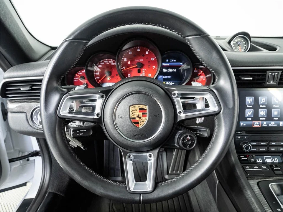 2017 Porsche 991 Carrera 4S - Image 9 of 29