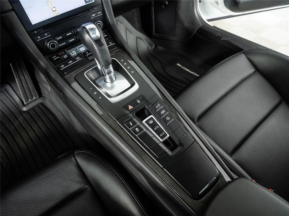 2017 Porsche 991 Carrera 4S - Image 16 of 29