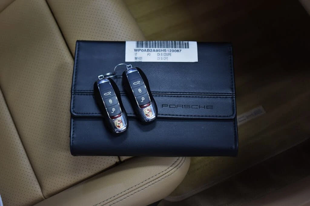 2017 Porsche 991 Carrera 4S - Image 6 of 26