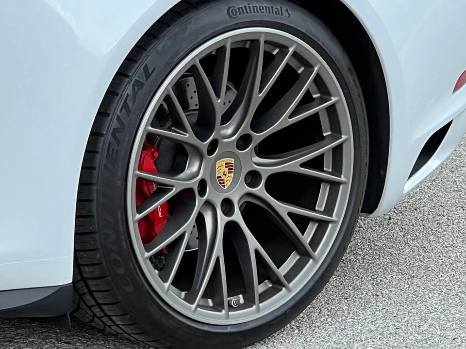 2017 Porsche 991 Carrera 4S - Image 14 of 31