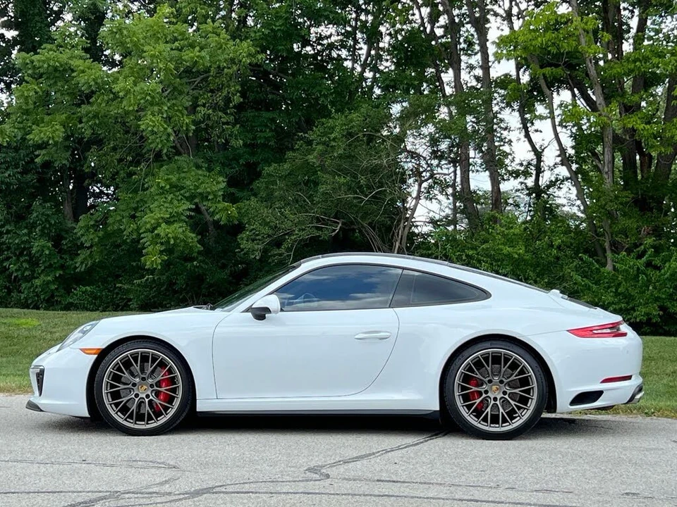 2017 Porsche 991 Carrera 4S - Image 2 of 31