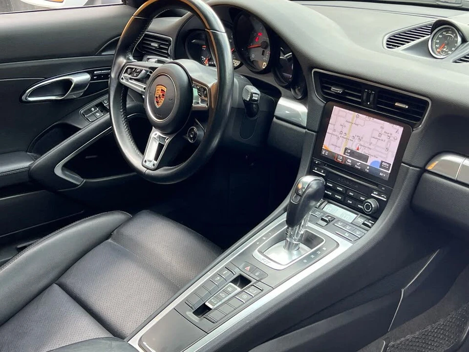 2017 Porsche 991 Carrera 4S - Image 16 of 31