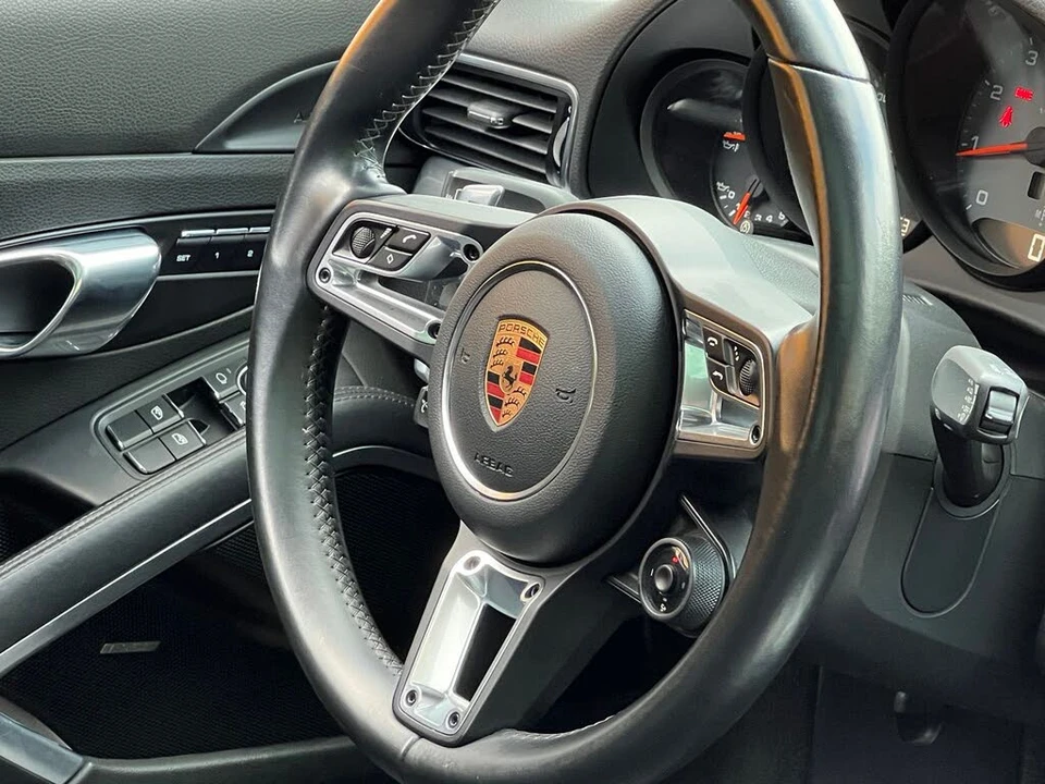 2017 Porsche 991 Carrera 4S - Image 21 of 31