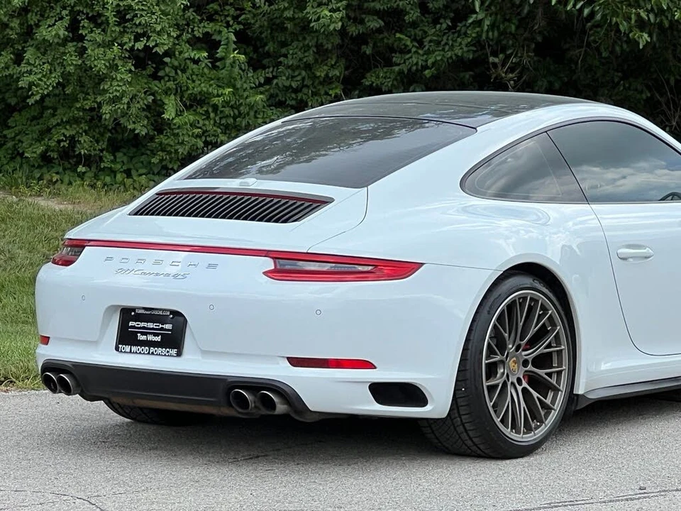 2017 Porsche 991 Carrera 4S - Image 10 of 31
