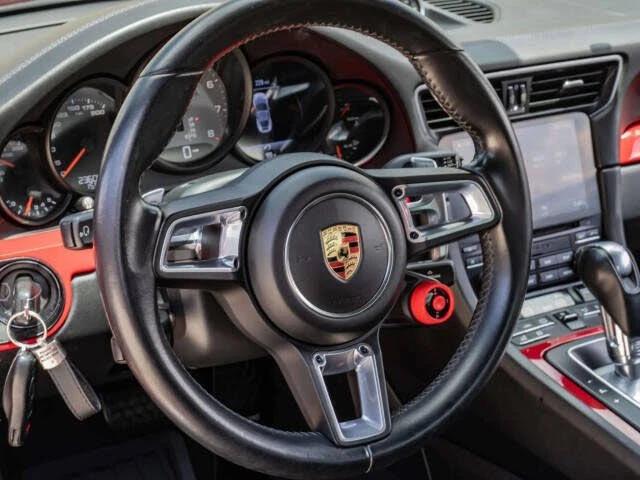 2017 Porsche 991 Carrera 4S - Image 13 of 16