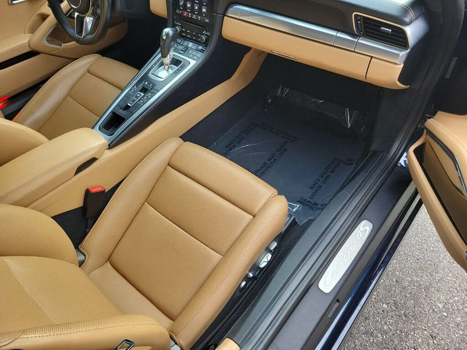 2017 Porsche 991 Carrera 4S - Image 18 of 31
