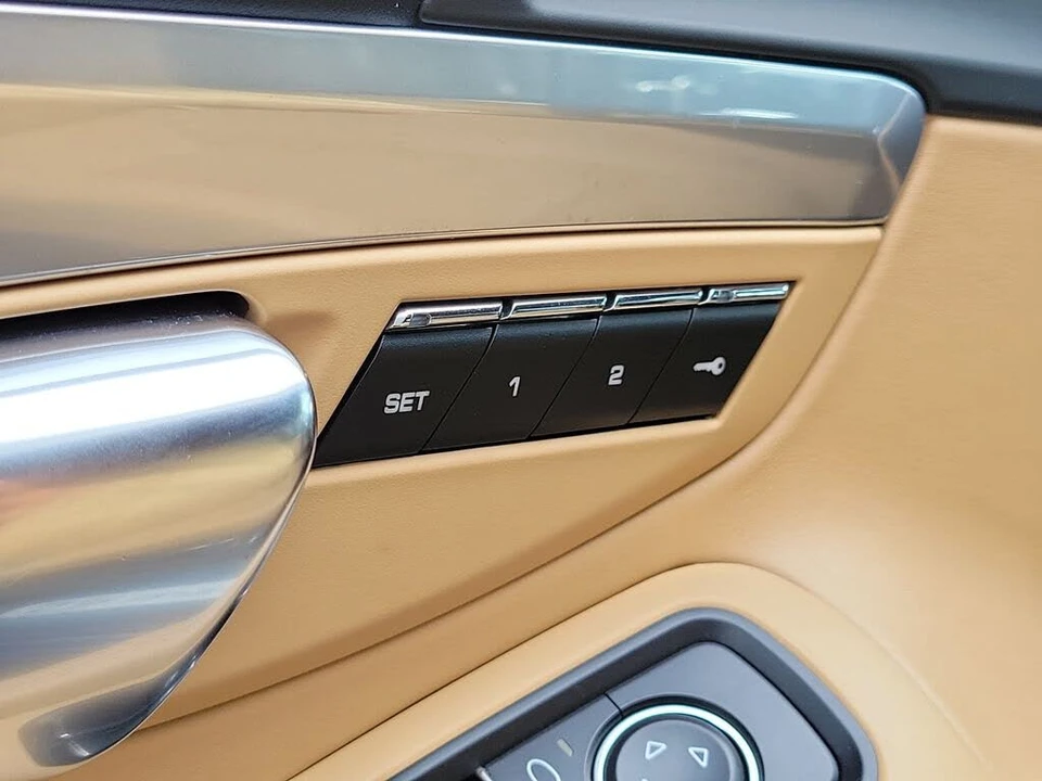 2017 Porsche 991 Carrera 4S - Image 25 of 31