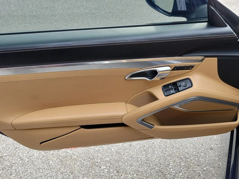2017 Porsche 991 Carrera 4S - Image 24 of 31