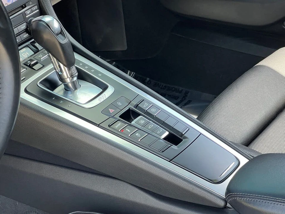 2017 Porsche 991 Carrera 4S - Image 24 of 31