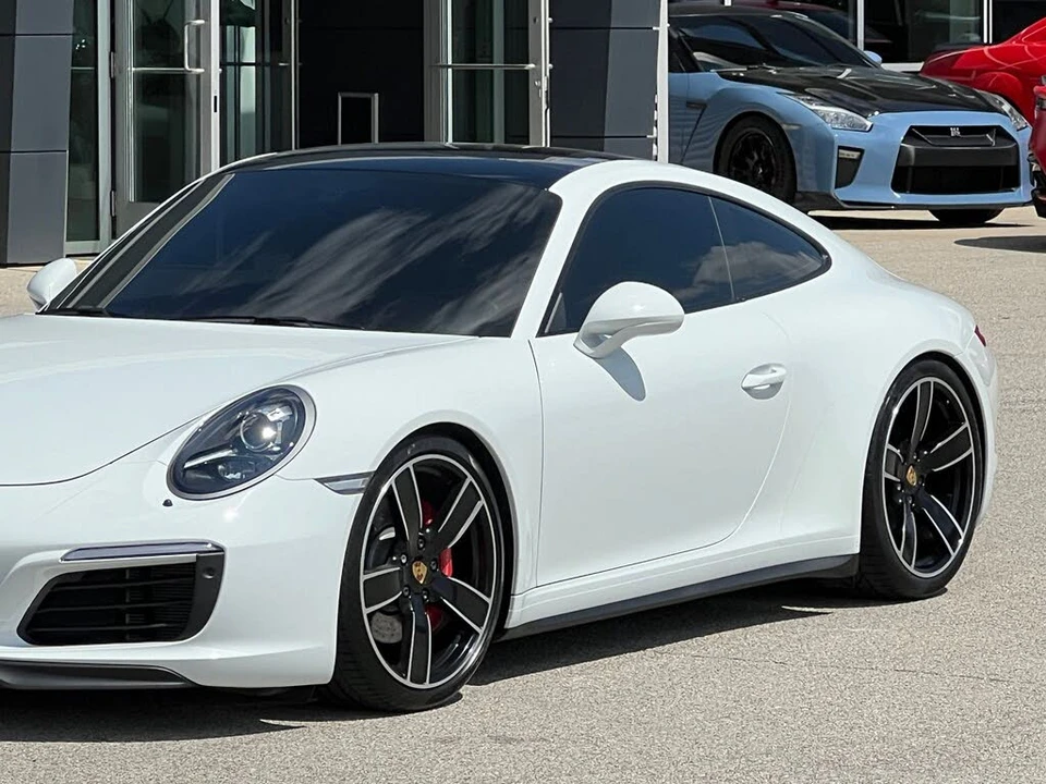 2017 Porsche 991 Carrera 4S - Image 9 of 31