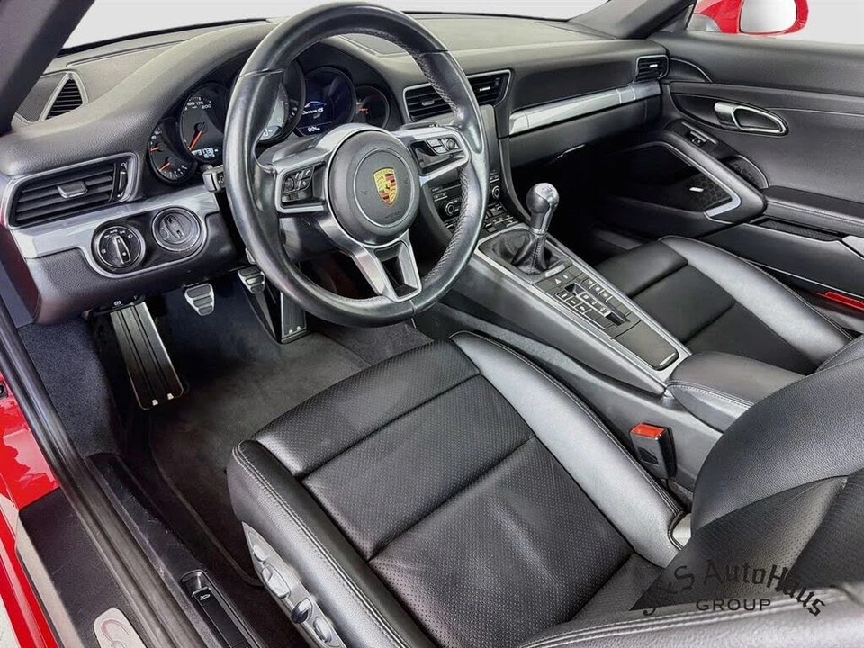 2017 Porsche 991 Carrera 4S - Image 9 of 31
