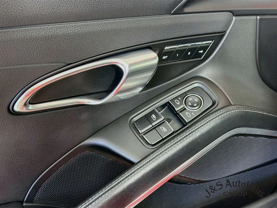 2017 Porsche 991 Carrera 4S - Image 23 of 31