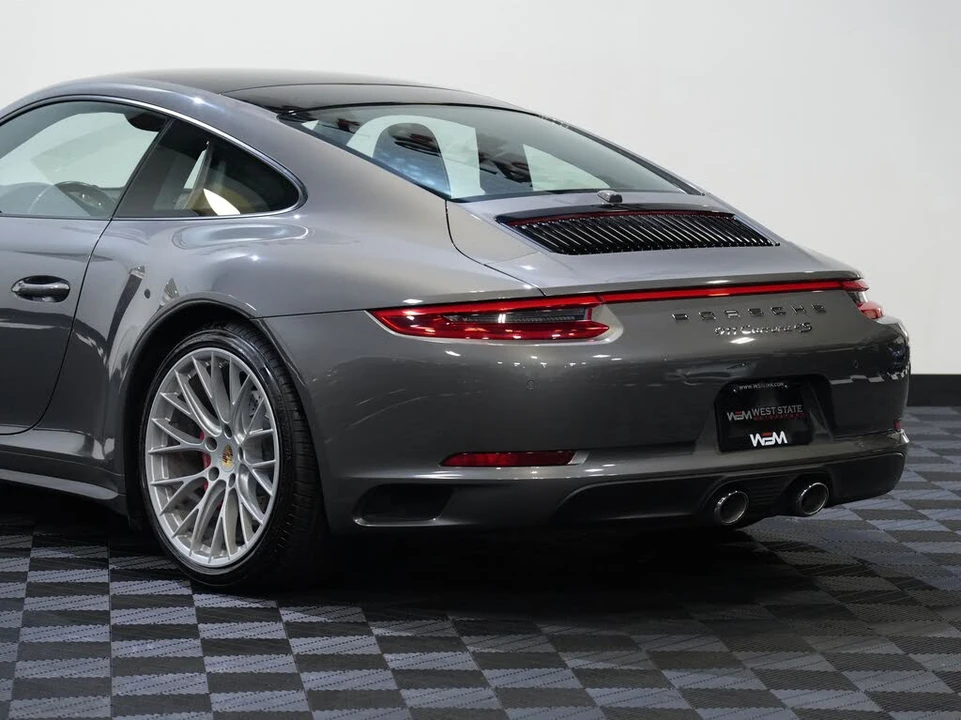 2017 Porsche 991 Carrera 4S - Image 16 of 31