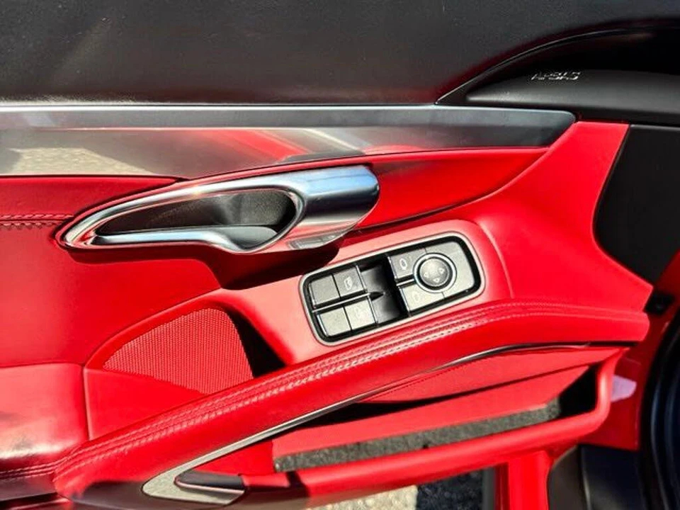 2017 Porsche 991 Carrera 4S - Image 17 of 31
