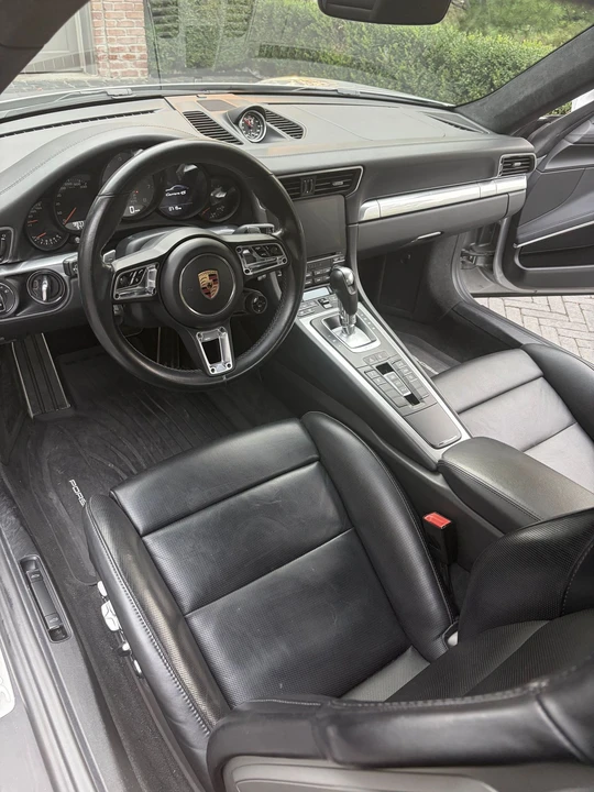 2017 Porsche 991 Carrera 4S - Image 17 of 20