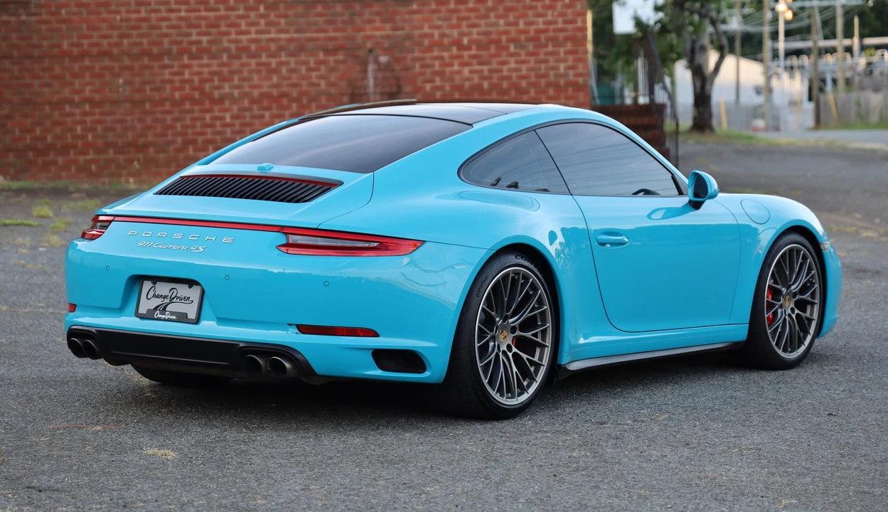 2017 Porsche 991 Carrera 4S - Image 24 of 31