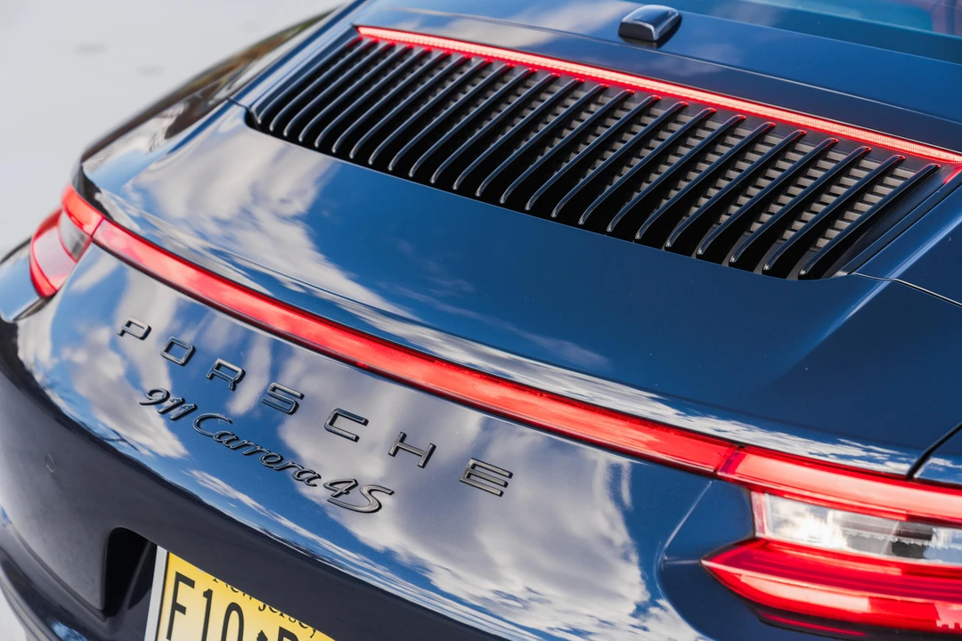 2017 Porsche 991 Carrera 4S - Image 14 of 31