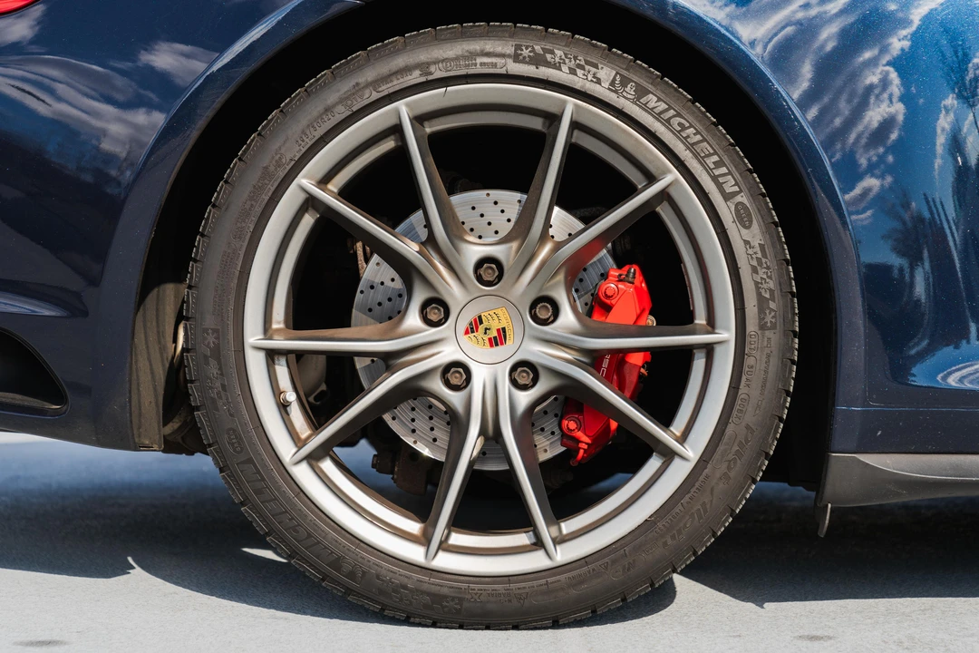 2017 Porsche 991 Carrera 4S - Image 19 of 31