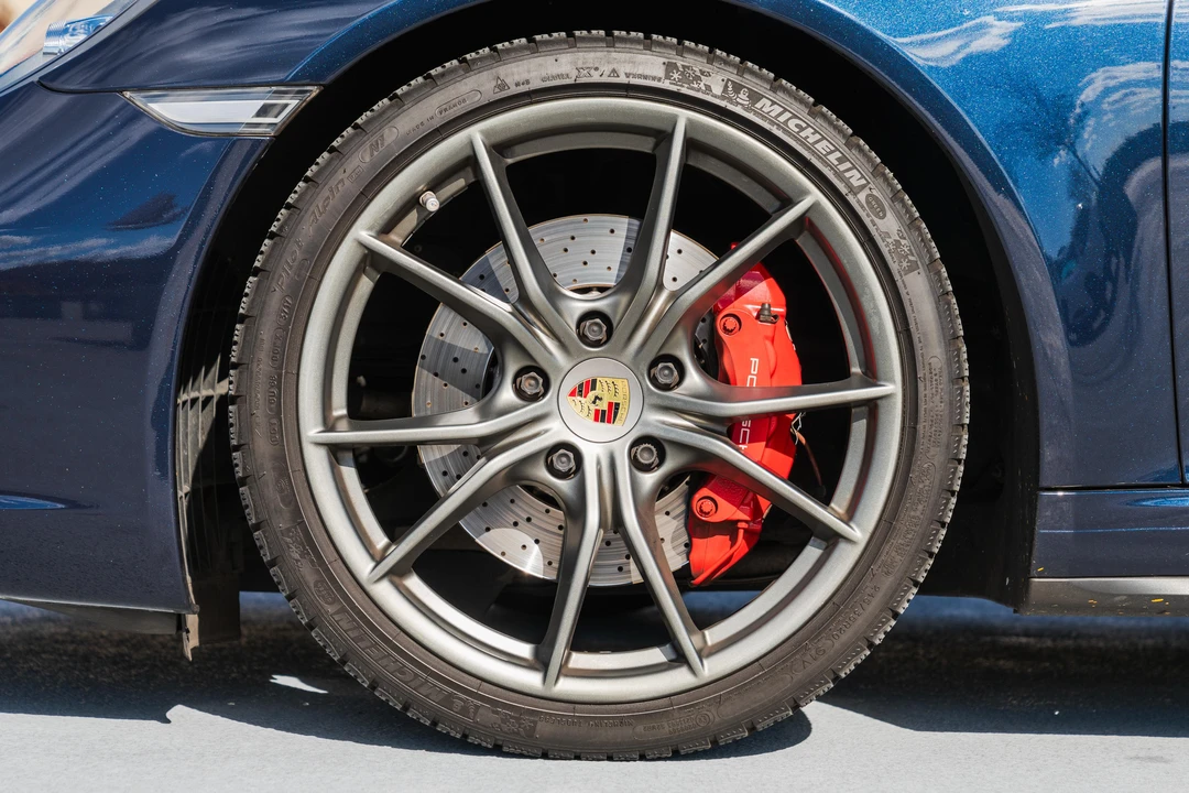 2017 Porsche 991 Carrera 4S - Image 17 of 31