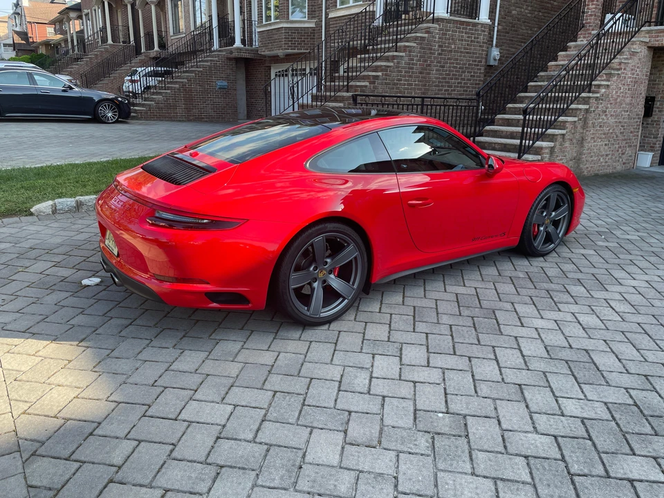 2017 Porsche 991 Carrera 4S - Image 19 of 31