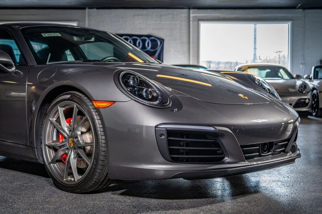 2017 Porsche 991 Carrera 4S - Image 22 of 31