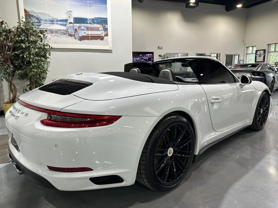 2017 Porsche 991 Carrera 4S - Image 29 of 31