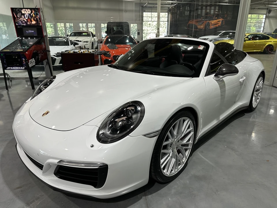 2017 Porsche 991 Carrera 4S - Image 11 of 31