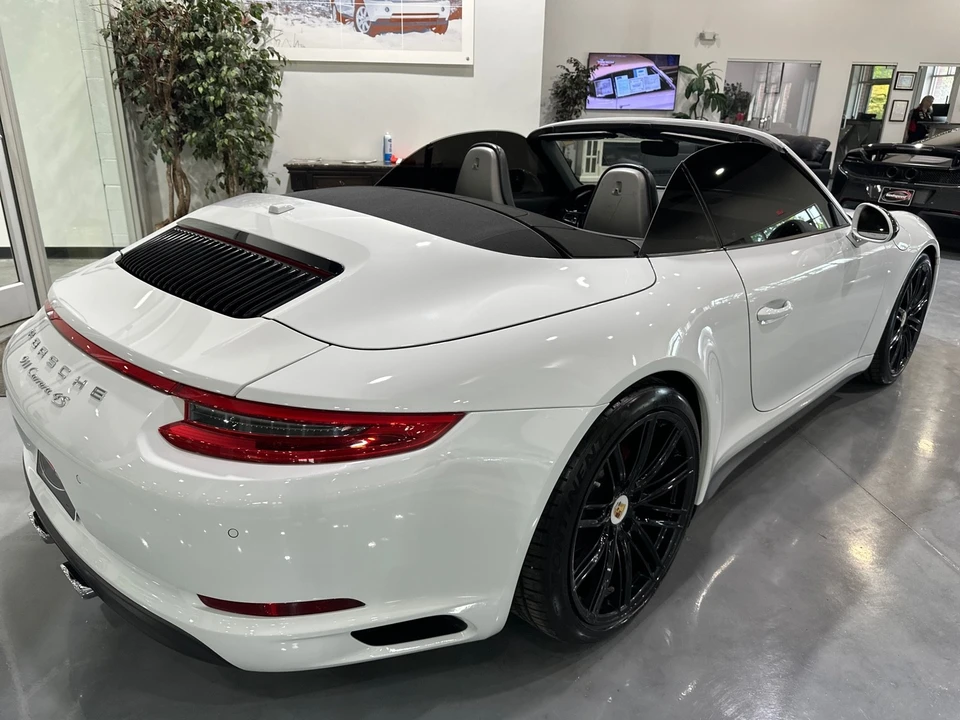 2017 Porsche 991 Carrera 4S - Image 2 of 31