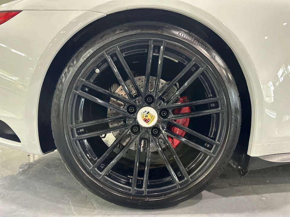 2017 Porsche 991 Carrera 4S - Image 9 of 31