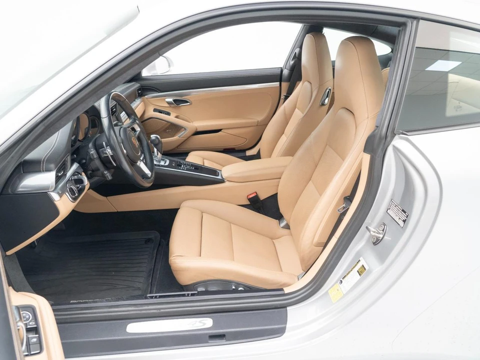 2017 Porsche 991 Carrera 4S - Image 18 of 31