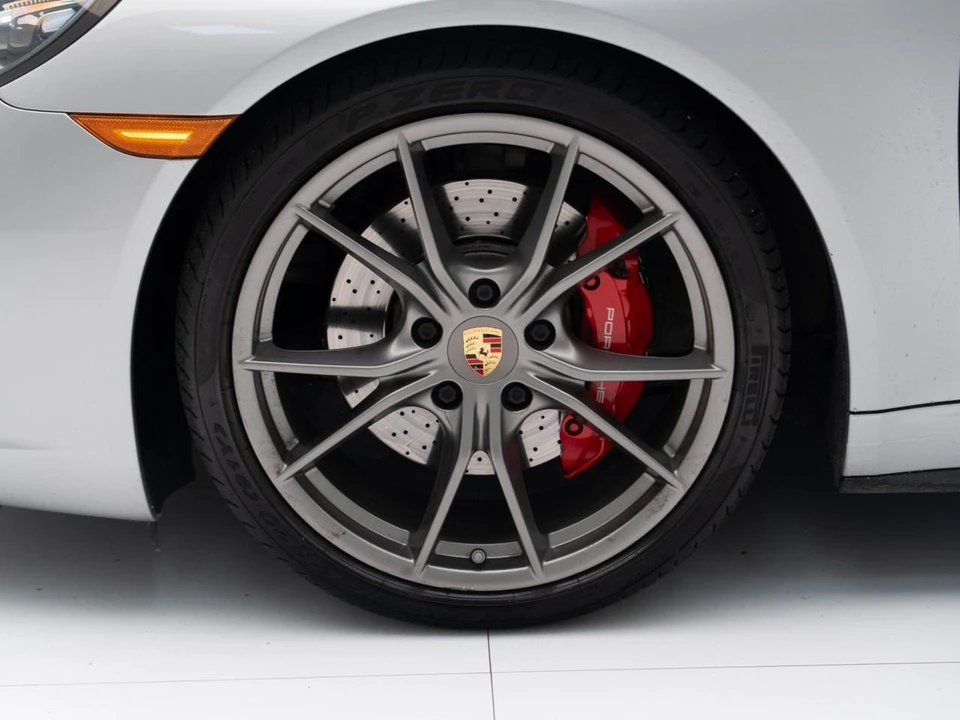 2017 Porsche 991 Carrera 4S - Image 13 of 31