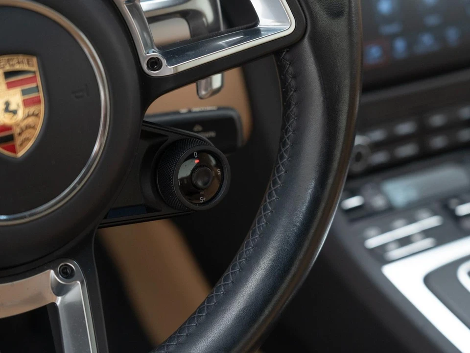 2017 Porsche 991 Carrera 4S - Image 29 of 31