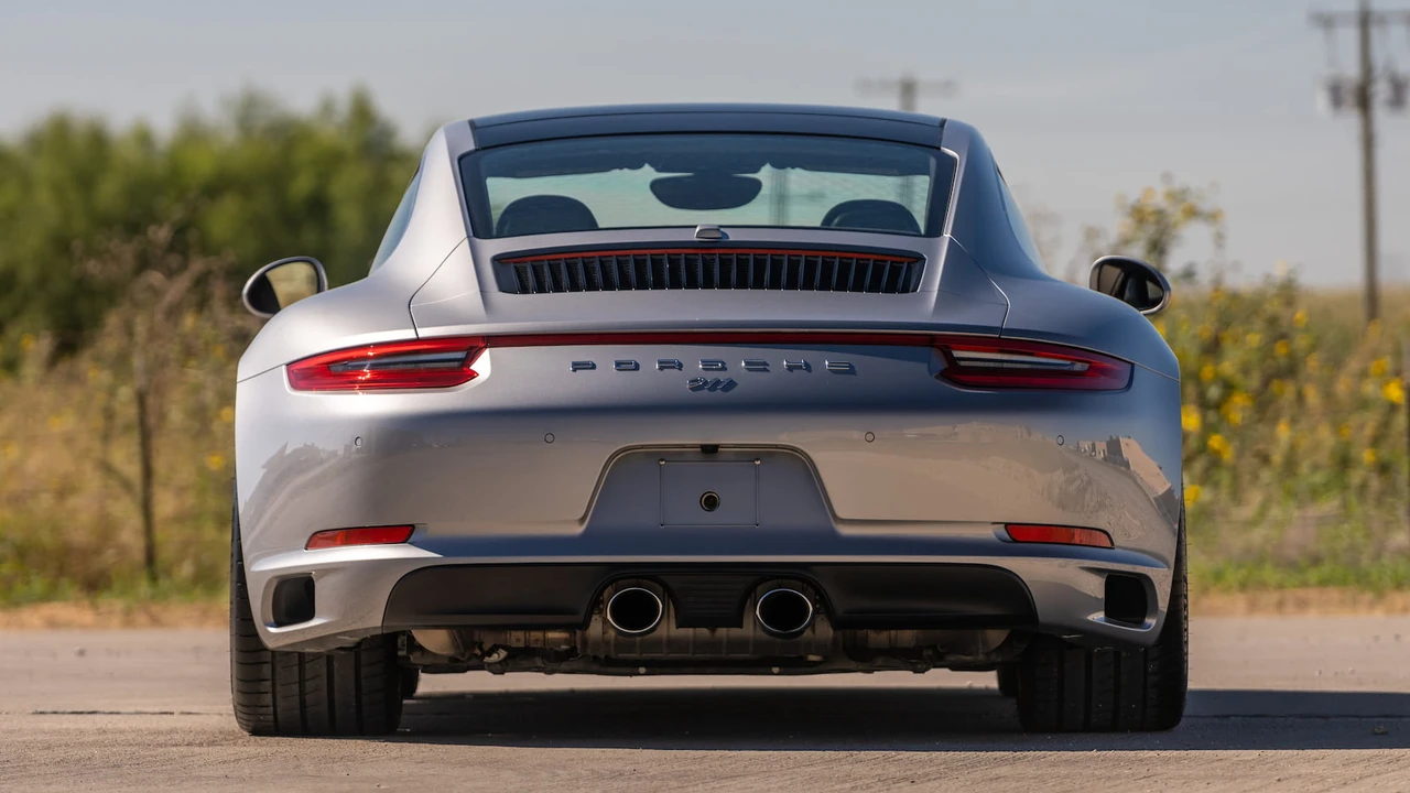 2017 Porsche 991 Carrera 4S - Image 15 of 31