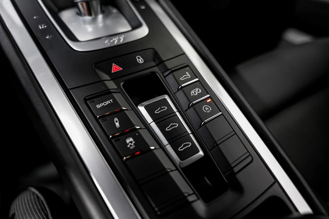 2017 Porsche 991 Carrera 4S - Image 16 of 21