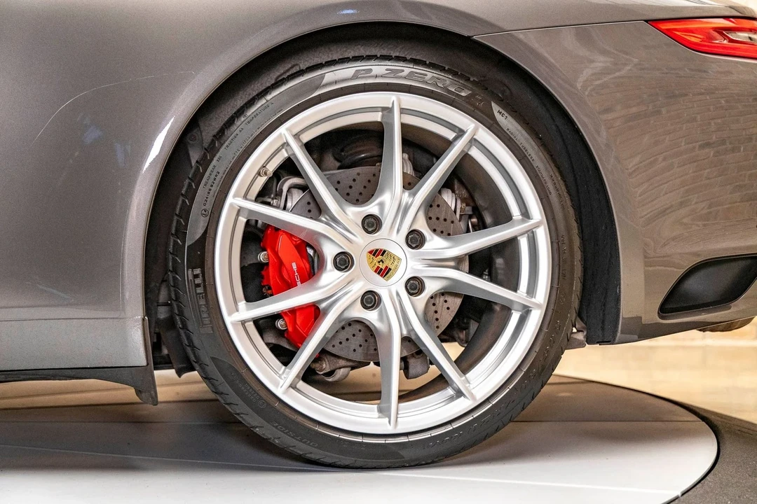 2017 Porsche 991 Carrera - Image 16 of 21