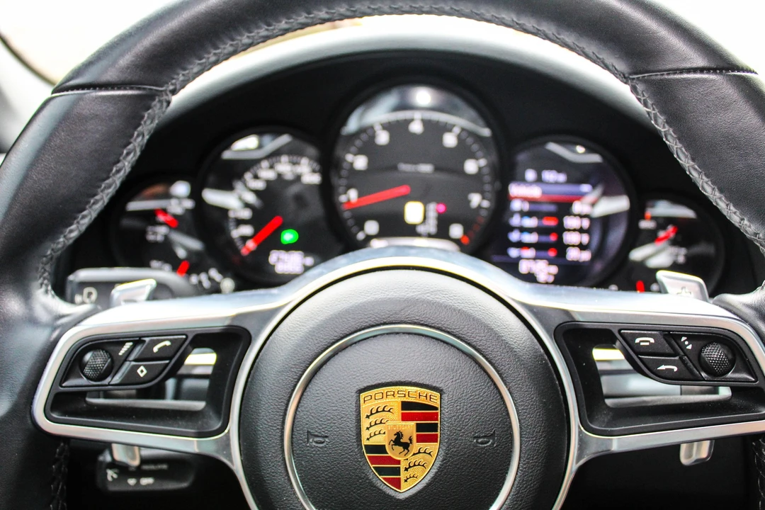 2017 Porsche 991 Carrera - Image 7 of 24