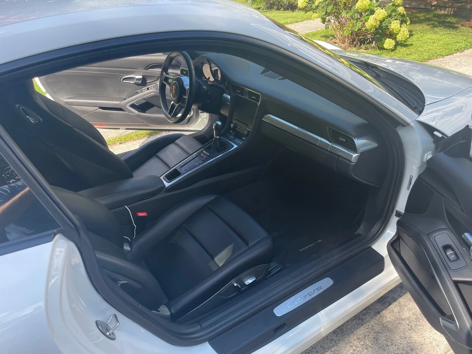 2017 Porsche 991 Carrera - Image 8 of 9