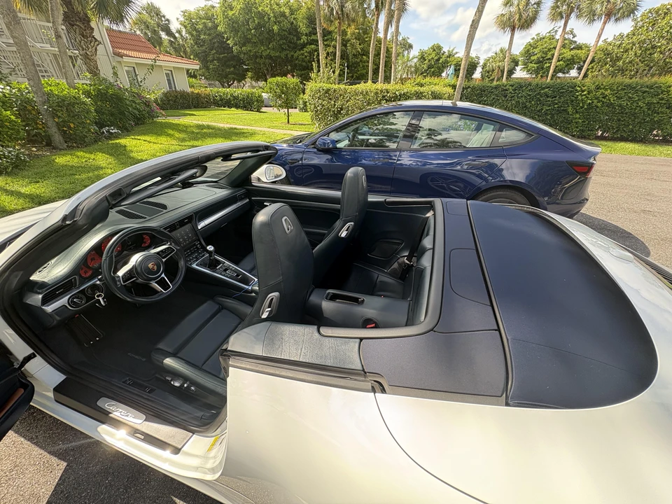 2017 Porsche 991 Carrera - Image 25 of 31