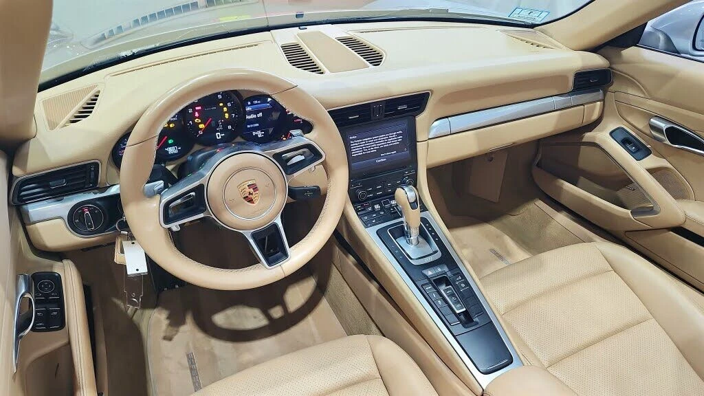 2017 Porsche 991 Carrera - Image 28 of 31