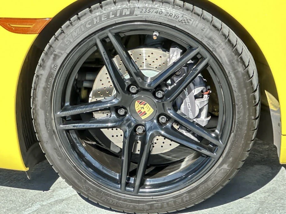 2017 Porsche 991 Carrera - Image 25 of 28