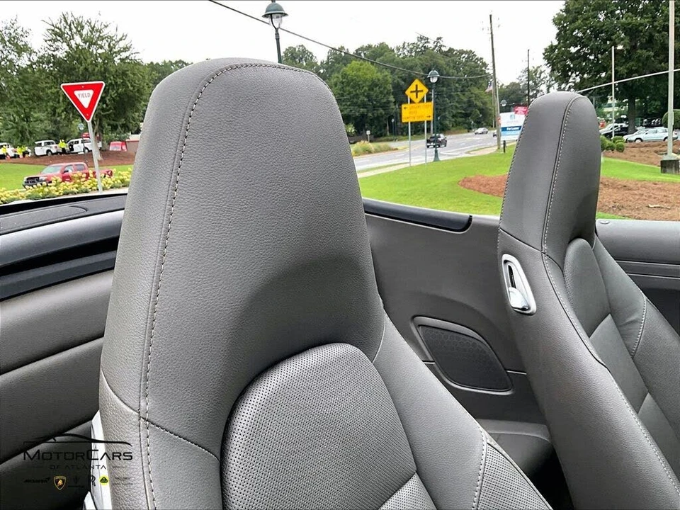 2017 Porsche 991 Carrera - Image 27 of 28