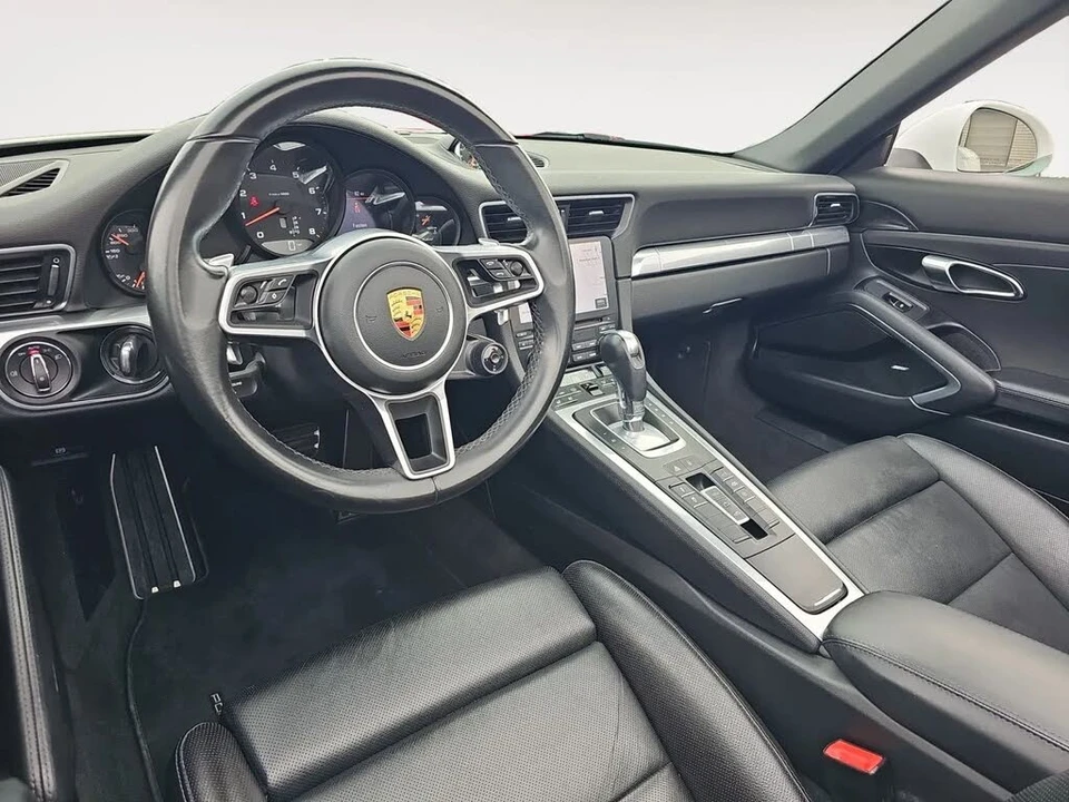 2017 Porsche 991 Carrera - Image 25 of 31