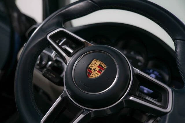 2017 Porsche 991 Carrera - Image 18 of 31