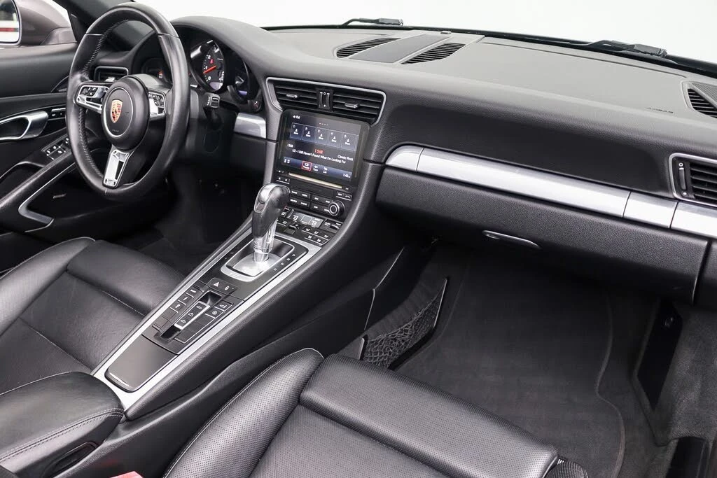 2017 Porsche 991 Carrera - Image 28 of 31