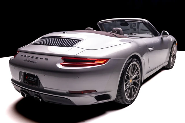 2017 Porsche 991 Carrera - Image 27 of 31