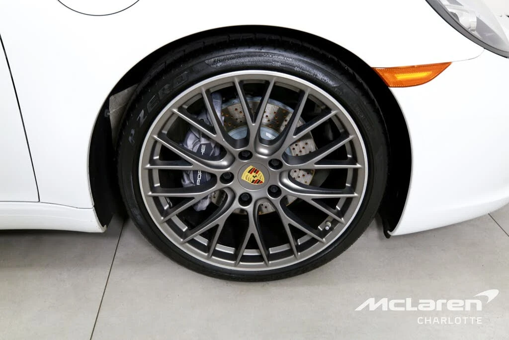 2017 Porsche 991 Carrera - Image 27 of 31