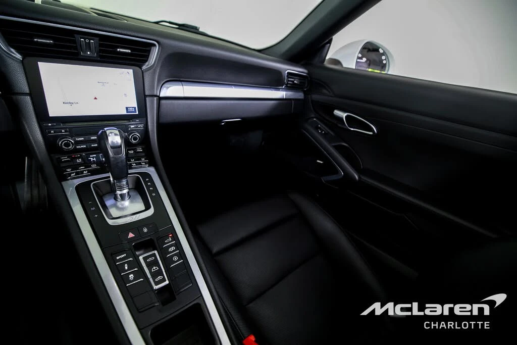 2017 Porsche 991 Carrera - Image 16 of 31