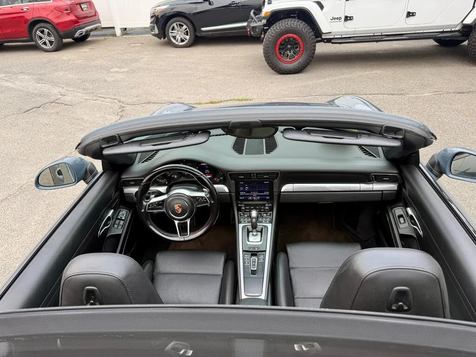 2017 Porsche 991 Carrera - Image 26 of 28